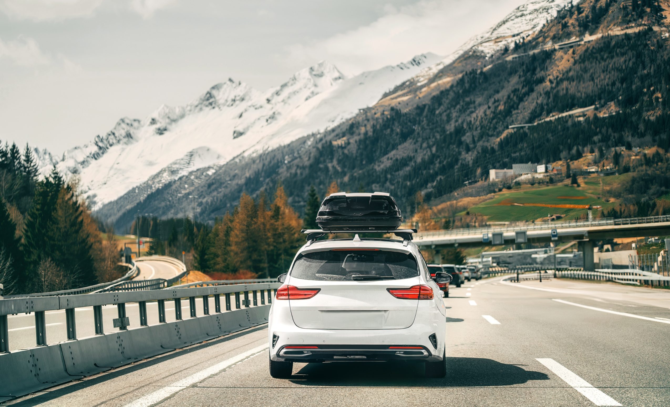 outstation-cab-booking-vs-taxi-booking-scaled