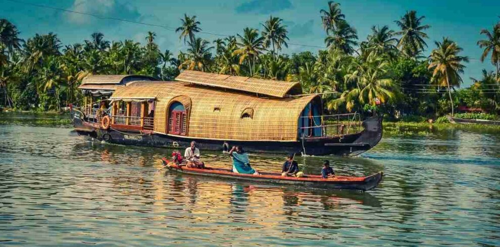Kanyakumari to Kochi Taxi